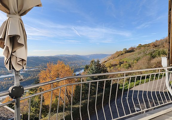 Blick vom Balkon 1 im Herbst