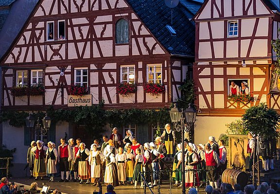 Mittelalterlicher Marktplatz - Ort der Handlung